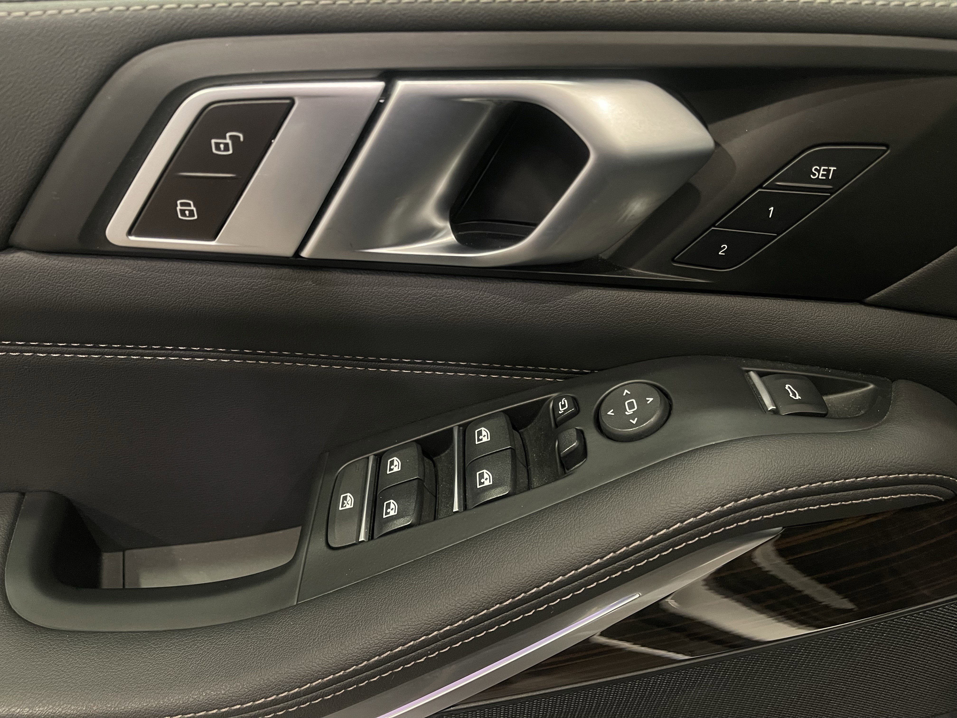 Used 2024 BMW X5 xDrive40i image 12