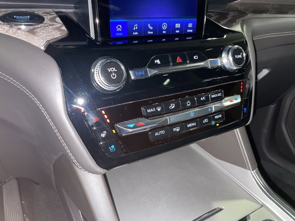 Used 2022 Ford Explorer Platinum w/ Equipment Group 601A image 18