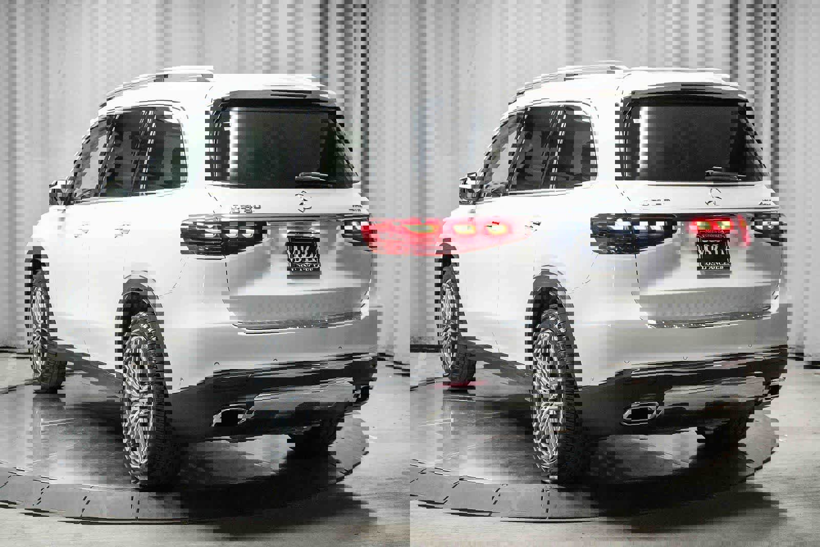 Used 2025 Mercedes-Benz GLS 450 4MATIC image 6