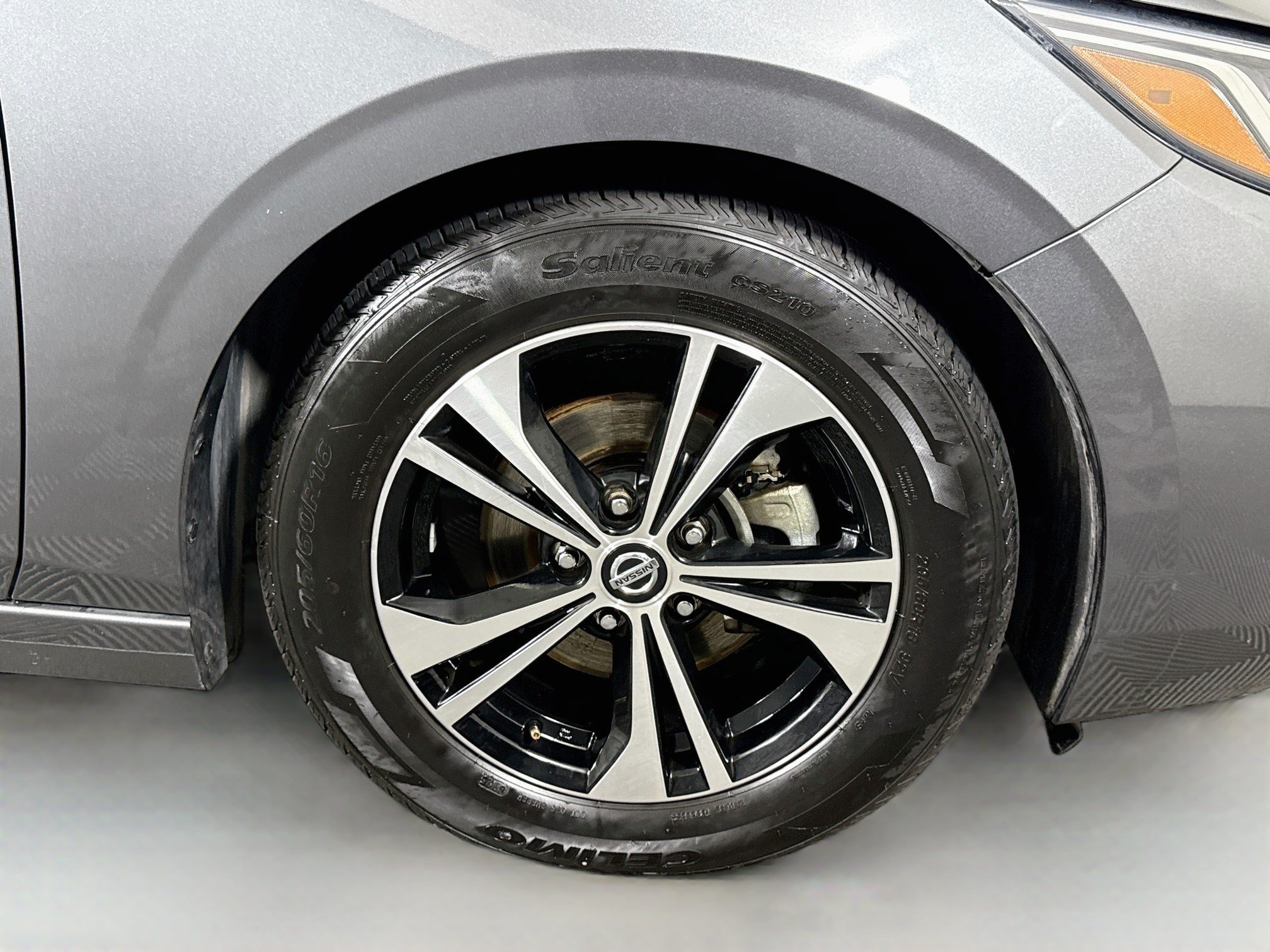 Used 2022 Nissan Sentra SV FWD image 32