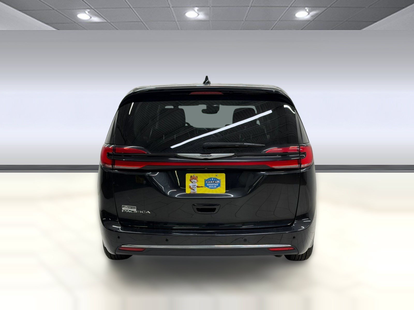 Used 2023 Chrysler Pacifica Touring-L FWD image 8