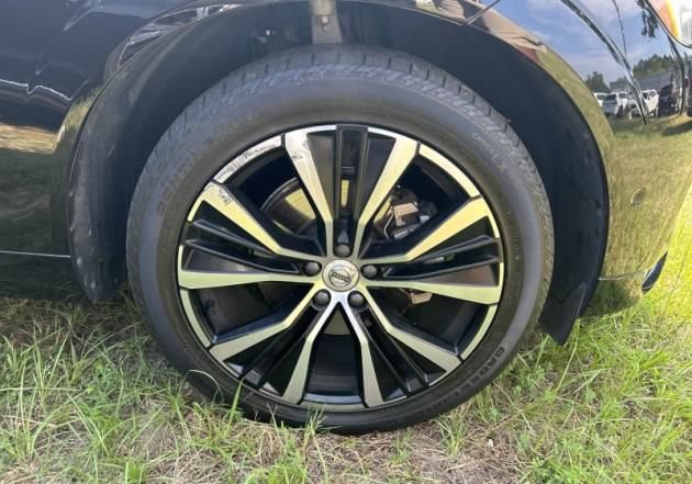 Used 2023 Volvo XC60 B5 Plus w/ Climate Package AWD/4WD image 6