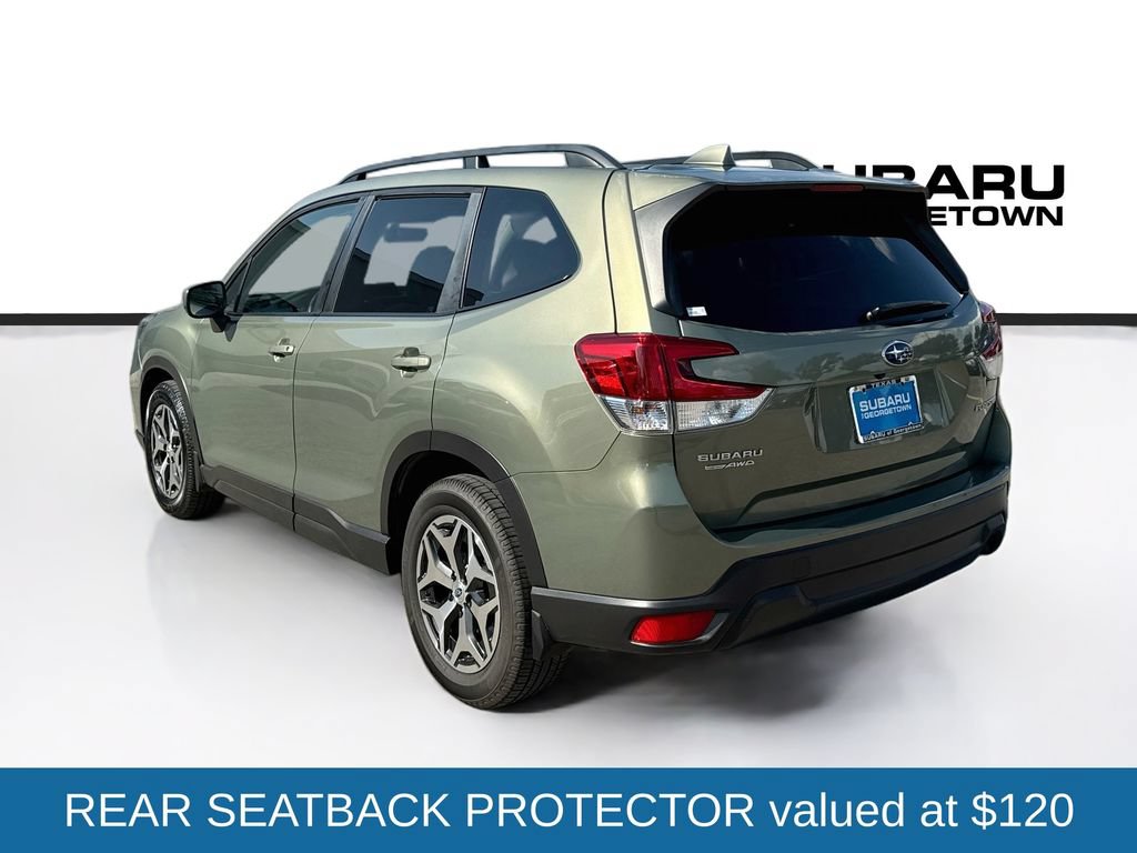 Used 2021 Subaru Forester Premium AWD/4WD image 6