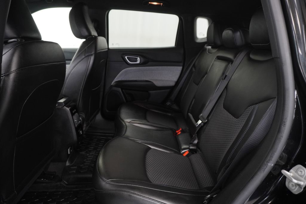 Certified 2023 Jeep Compass Latitude image 19