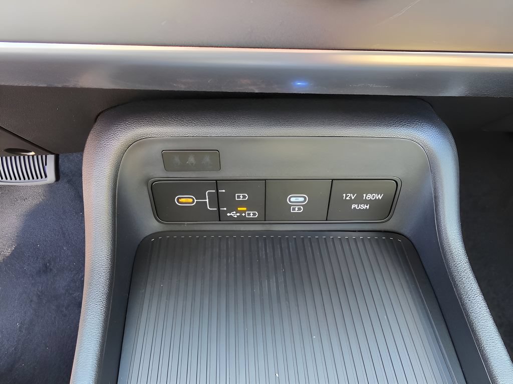 Used 2026 Hyundai Kona SE AWD/4WD image 18