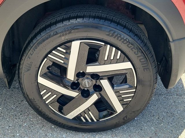 Certified 2026 Nissan Kicks SV FWD image 13