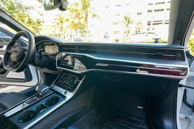 Used 2022 Audi RS 6 4.0 TFSI quattro image 89