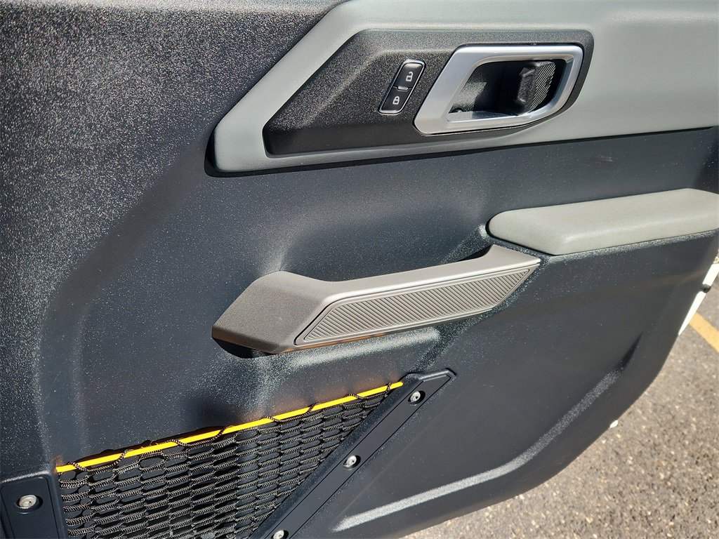 Used 2023 Ford Bronco Badlands image 14