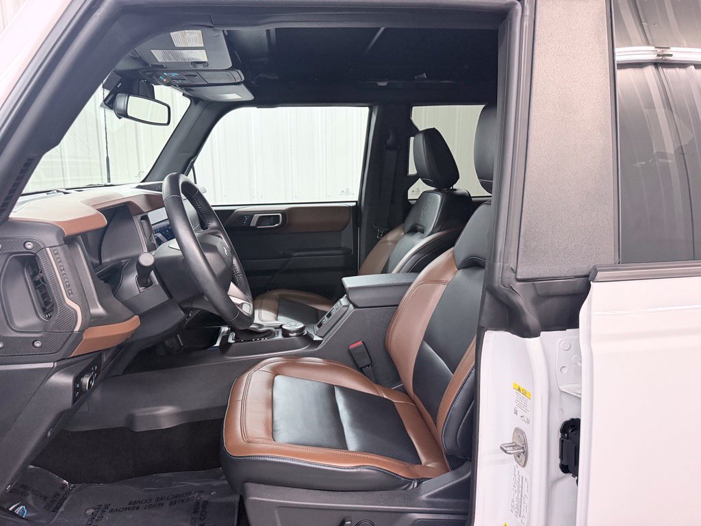 Used 2024 Ford Bronco Outer Banks AWD/4WD image 9