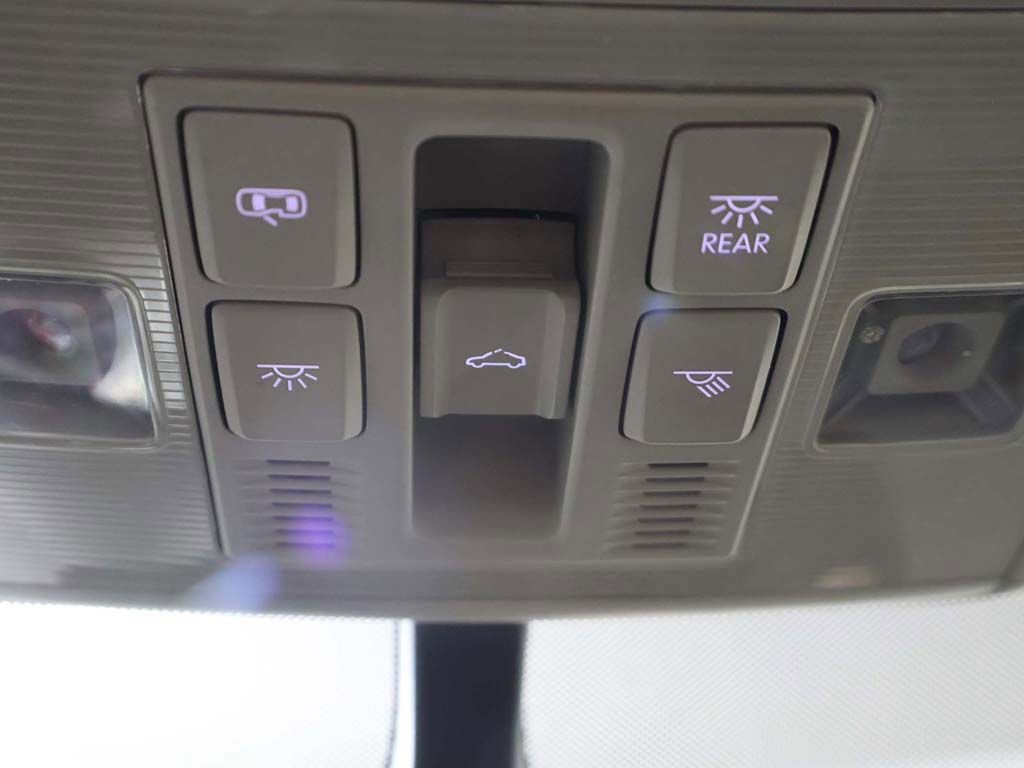 Used 2016 Volkswagen Golf Limited Edition image 51