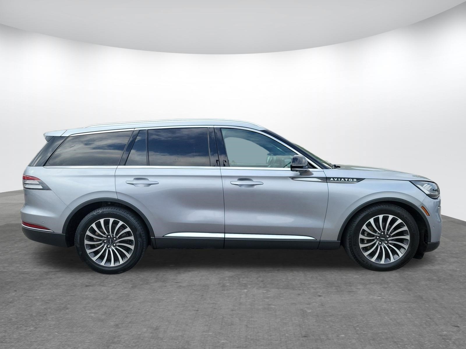 Used 2023 Lincoln Aviator Reserve w/ Equipment Group 201A video 2