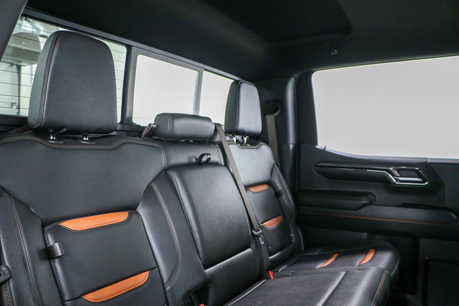 Used 2024 GMC Sierra 1500 AT4 w/ Technology Package image 31