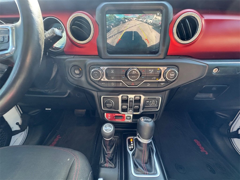 Used 2018 Jeep Wrangler Unlimited Rubicon image 32