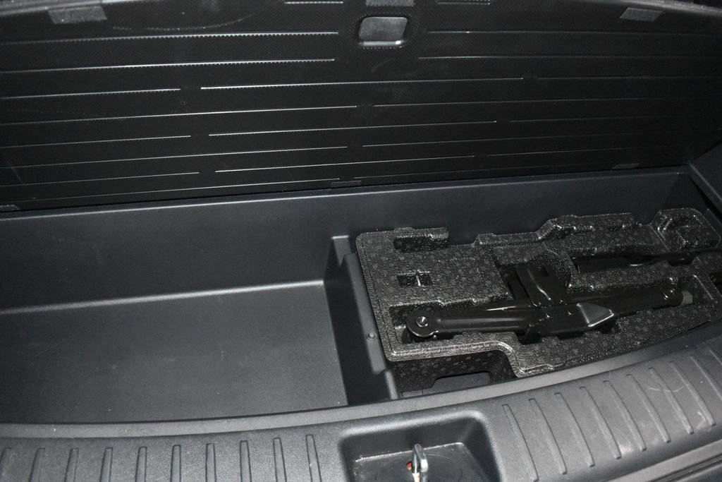 Used 2023 Kia Sorento S w/ Panoramic Sunroof Package image 32