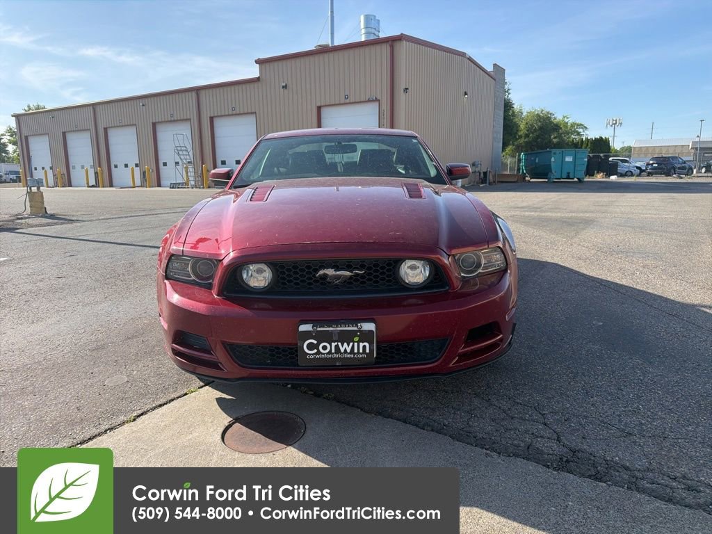 Used 2014 Ford Mustang GT Premium w/ Comfort Package RWD image 3