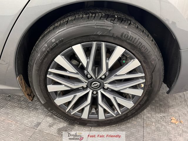 Used 2025 Nissan Altima 2.5 SV FWD image 24