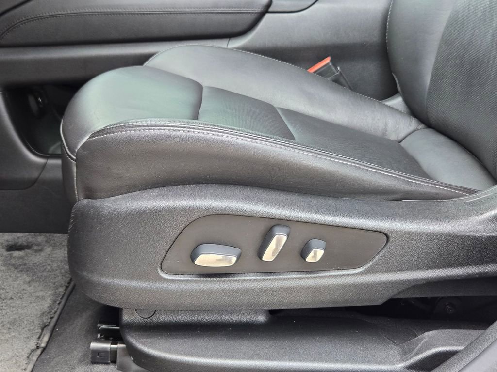 Used 2020 Cadillac XT6 Premium Luxury image 28