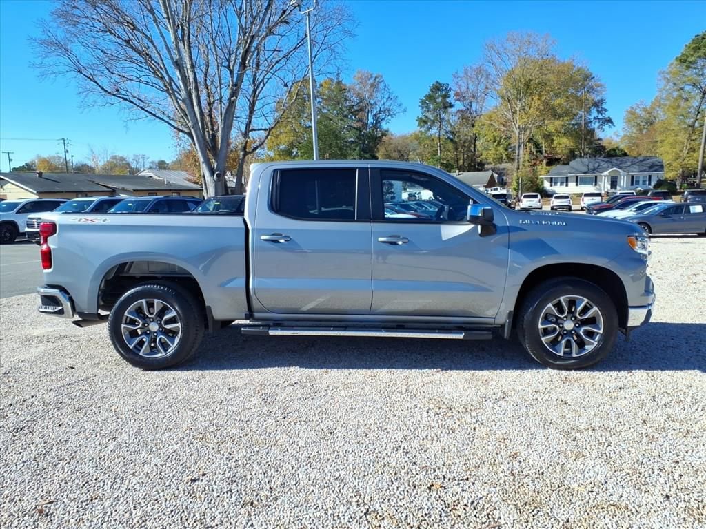 Used 2025 Chevrolet Silverado 1500 LT image 8