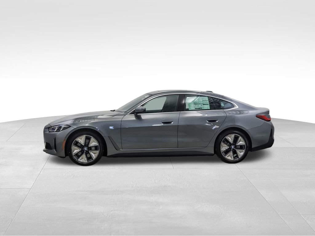 New 2026 BMW i4 xDrive40i w/ Parking Assistance Package image 2
