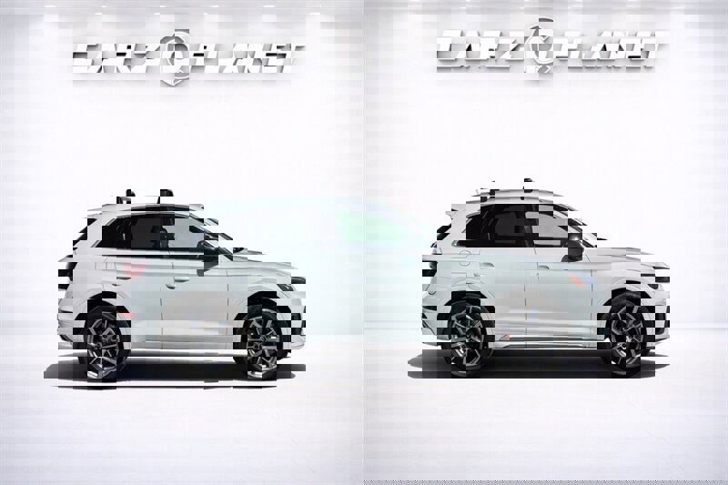 Used 2022 Audi SQ5 Premium image 3