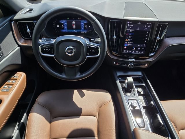 Certified 2024 Volvo XC60 B5 Plus image 17