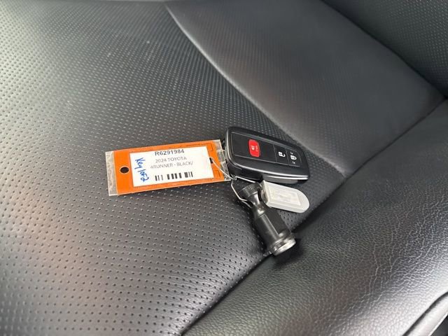 Used 2024 Toyota 4Runner Limited image 32