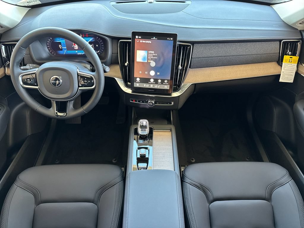 New 2026 Volvo XC90 B5 Plus AWD/4WD image 12