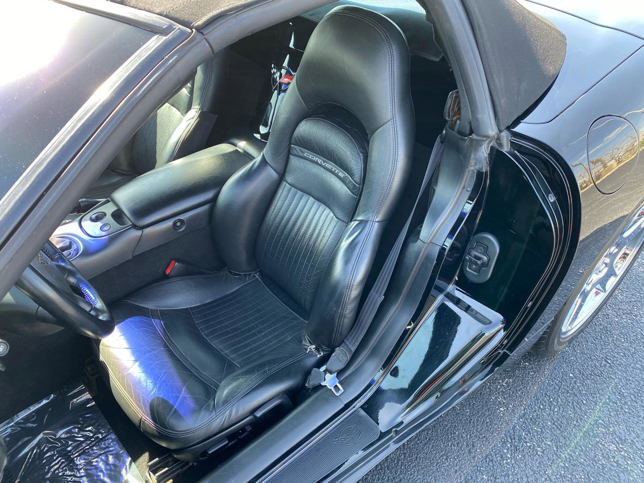 Used 1999 Chevrolet Corvette Convertible w/ Memory Pkg RWD image 25