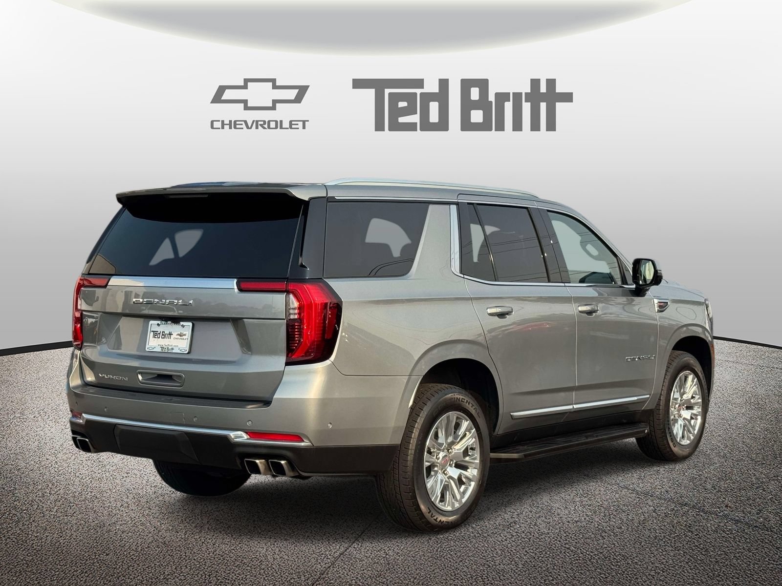 Used 2025 GMC Yukon Denali AWD/4WD image 4