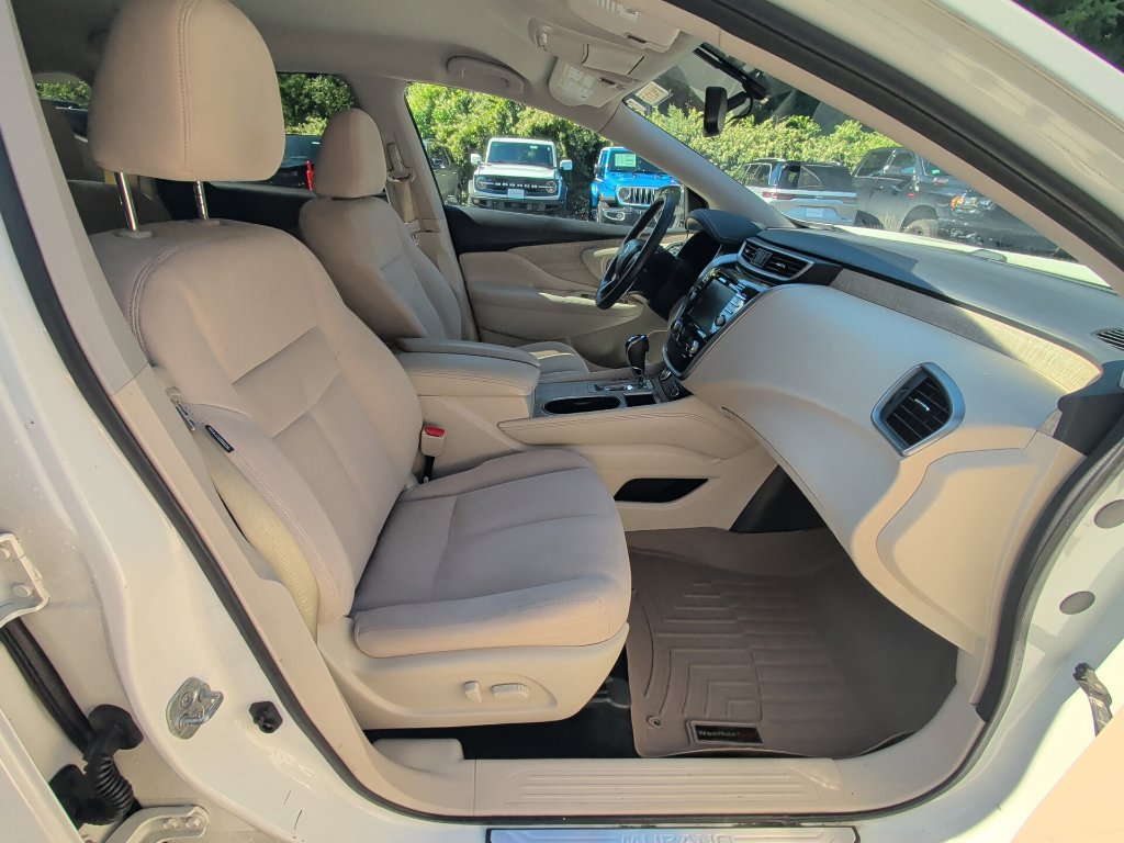 Used 2019 Nissan Murano SV AWD/4WD image 16