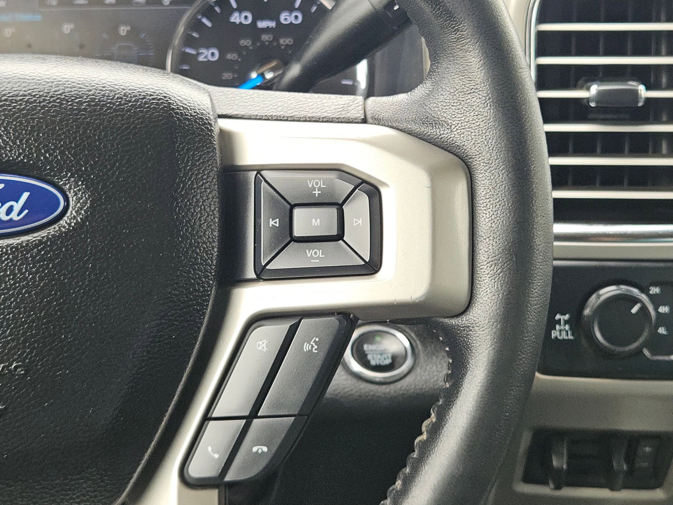 Used 2017 Ford F250 Lariat w/ Lariat Ultimate Package AWD/4WD image 22