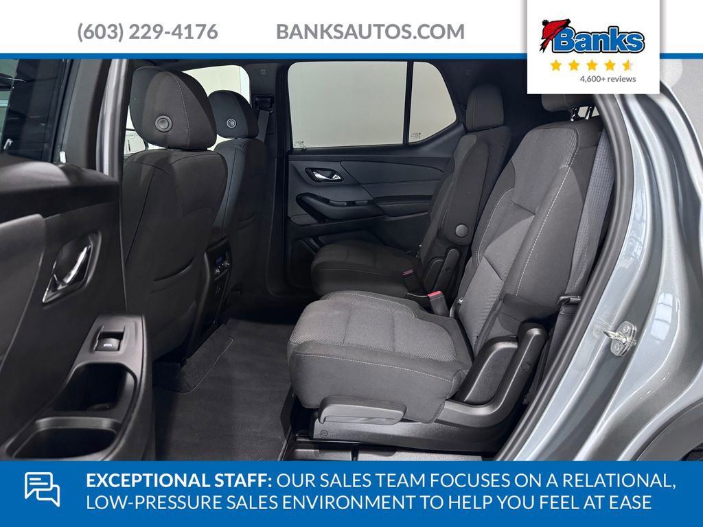 Certified 2023 Chevrolet Traverse LT w/ Midnight/Sport Edition AWD/4WD image 9