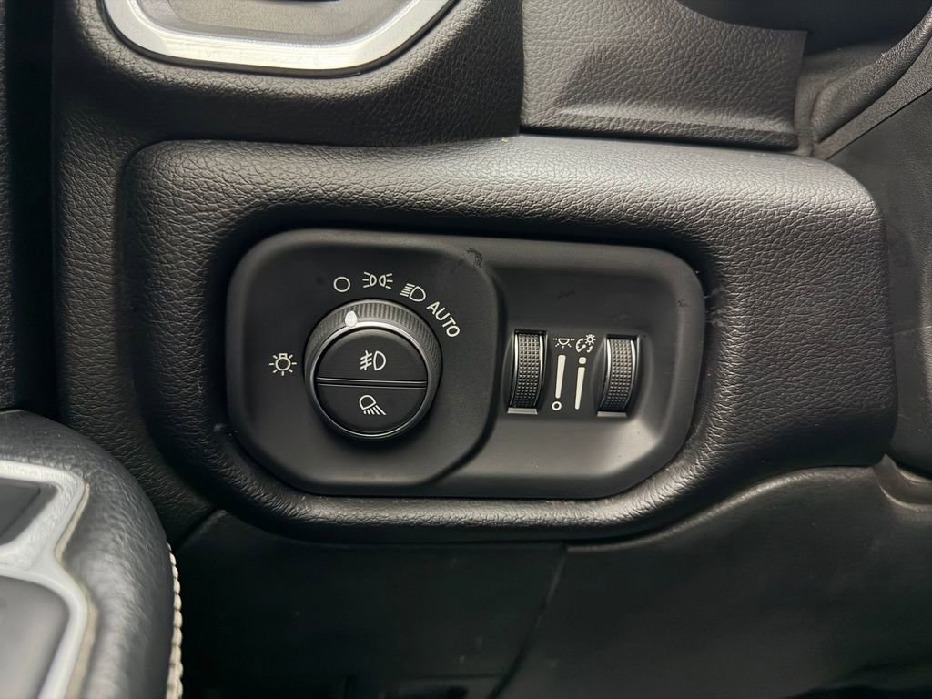 Used 2021 RAM 3500 Laramie AWD/4WD image 31