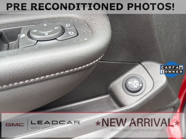 Used 2023 GMC Terrain SLT w/ Elevation Edition image 18