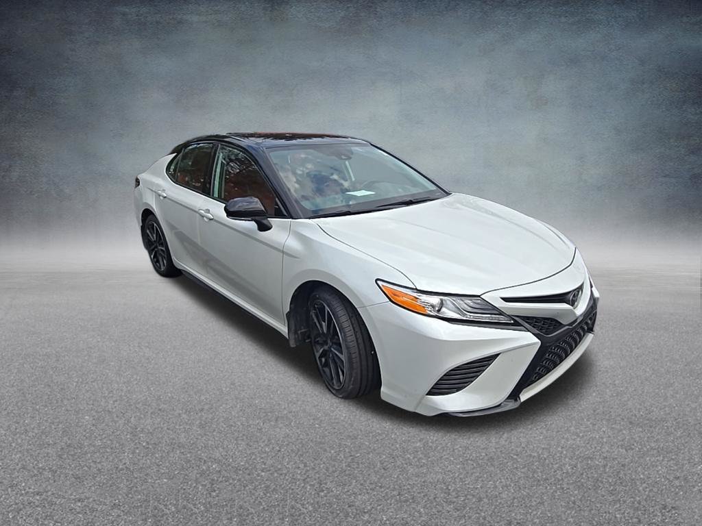 Used 2020 Toyota Camry XSE FWD image 2