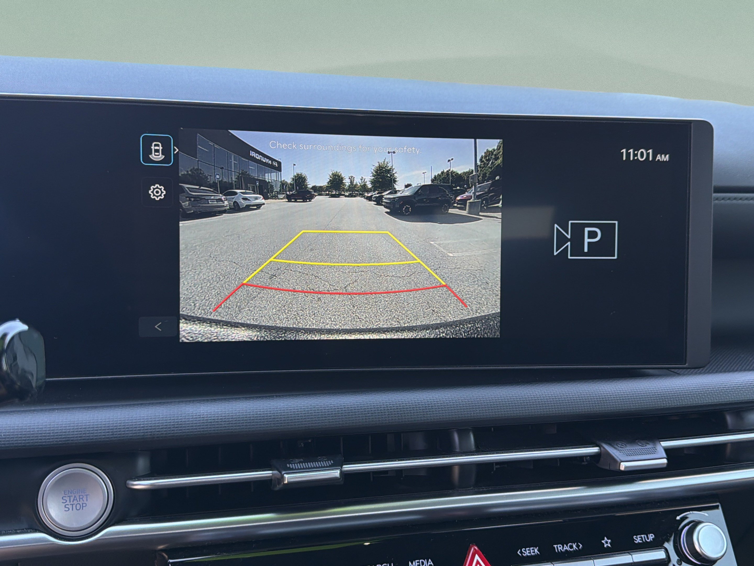 Certified 2025 Hyundai Santa Cruz SEL FWD image 13