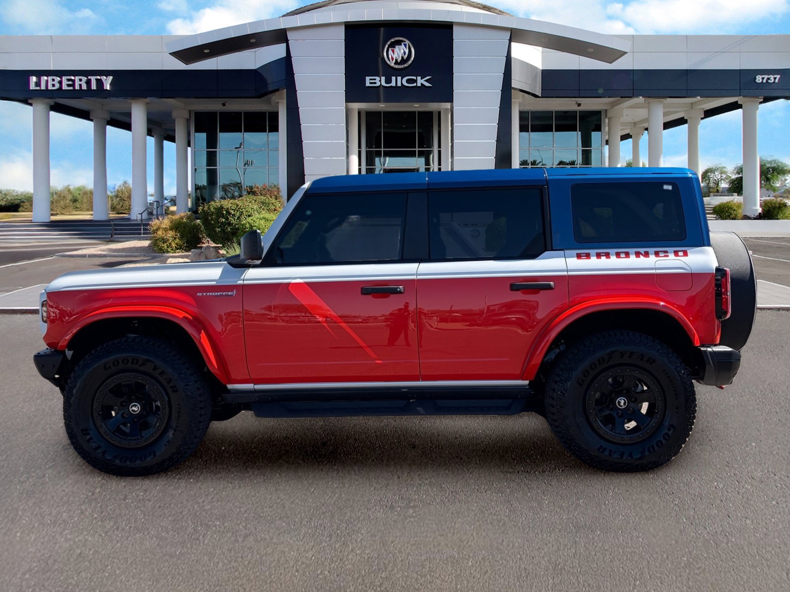 Used 2026 Ford Bronco Stroppe Edition AWD/4WD image 7