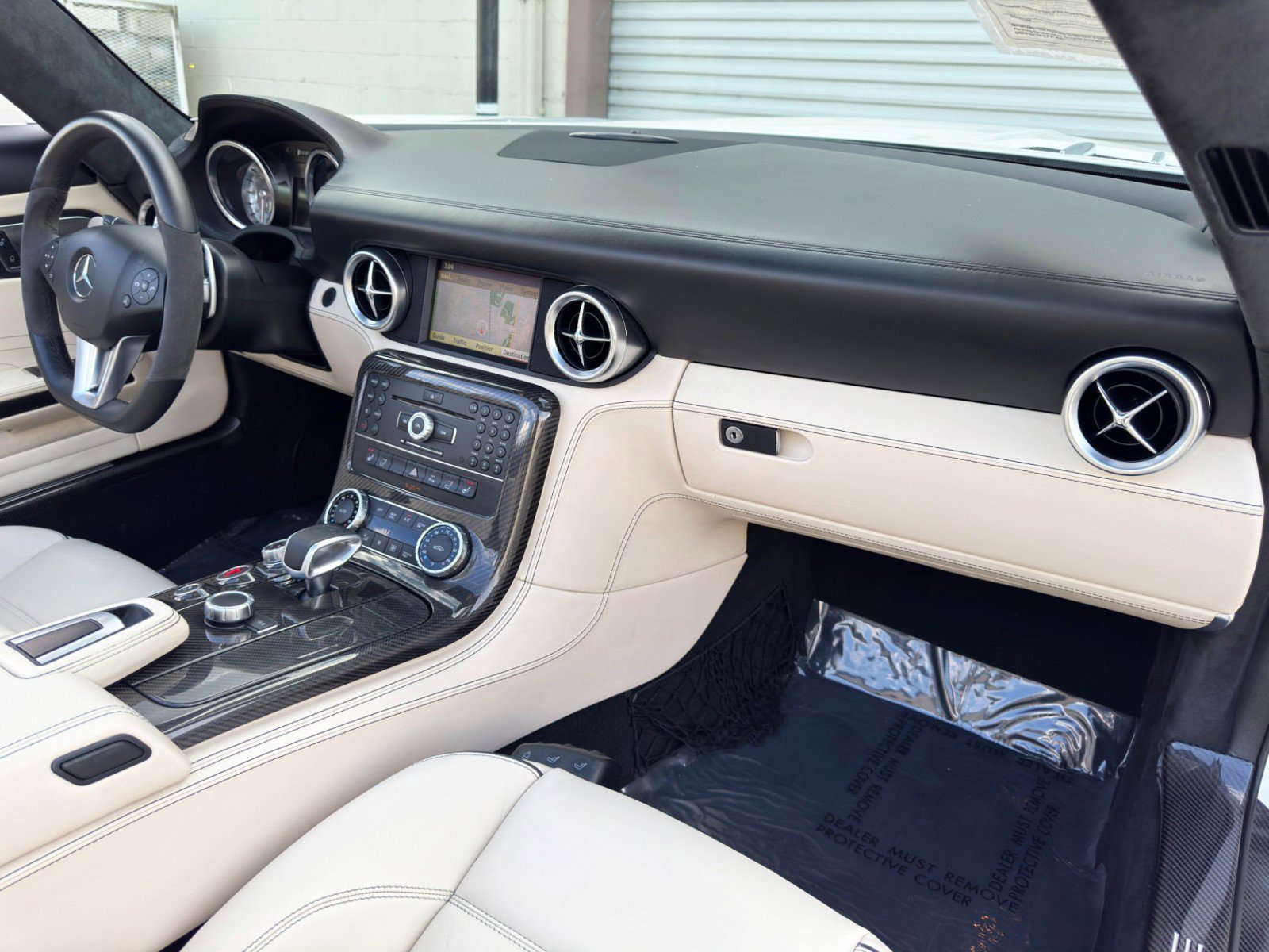 Used 2012 Mercedes-Benz SLS AMG Roadster image 16