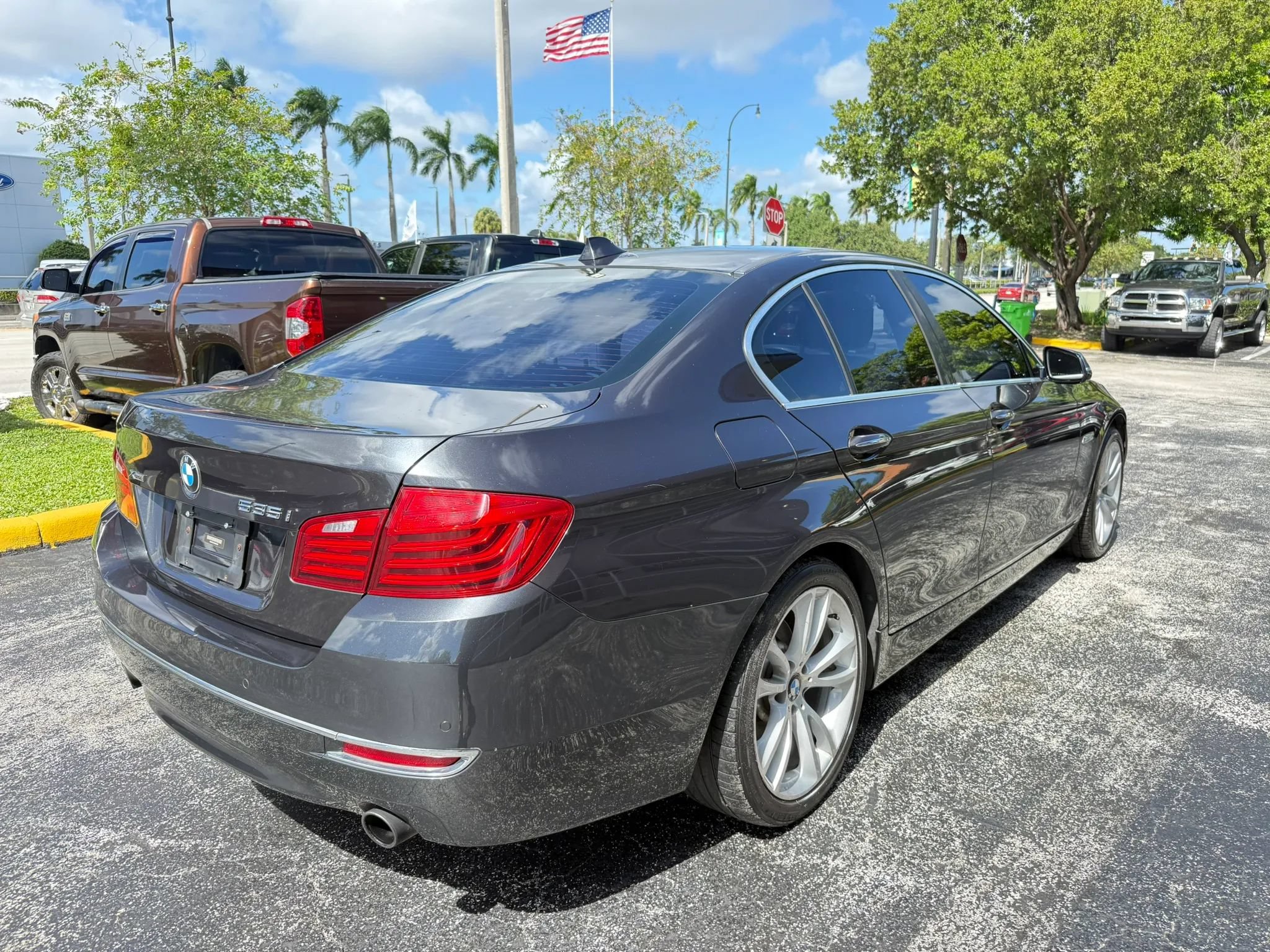 Used 2014 BMW 535i xDrive Sedan AWD/4WD image 4