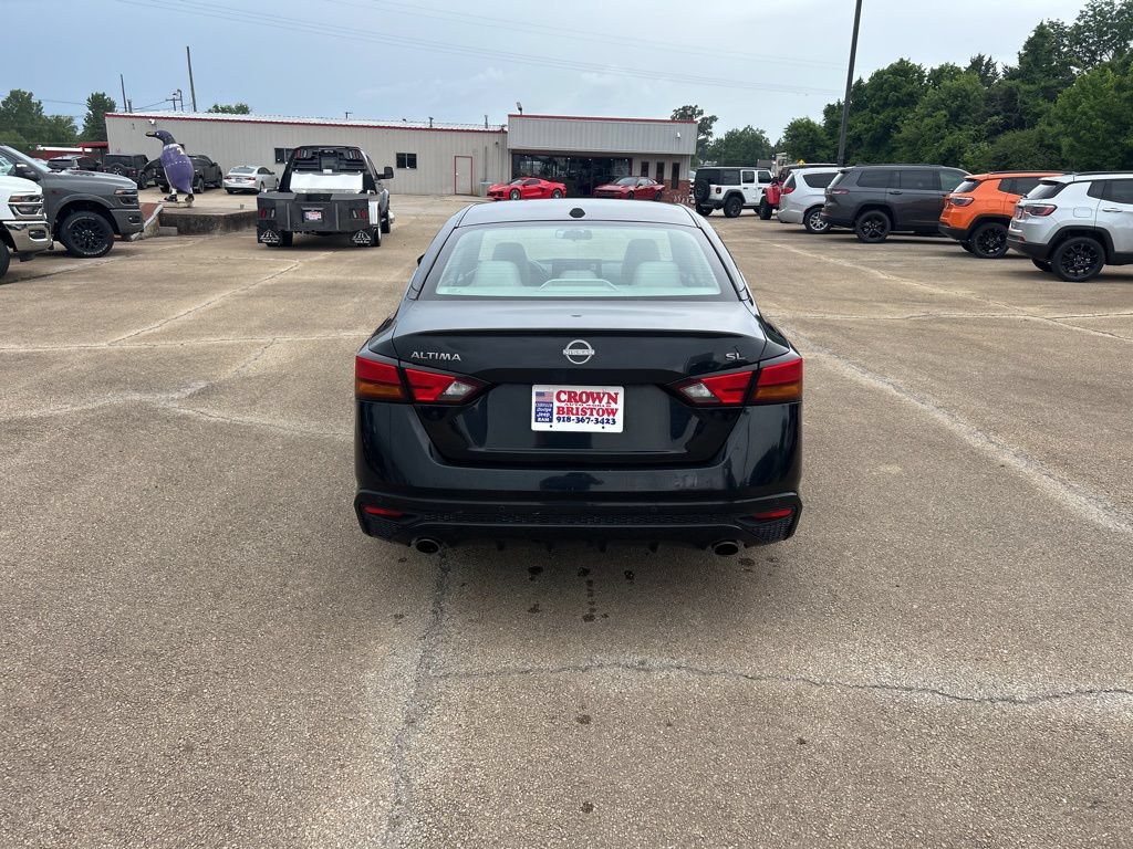 Used 2023 Nissan Altima 2.5 SL FWD image 3