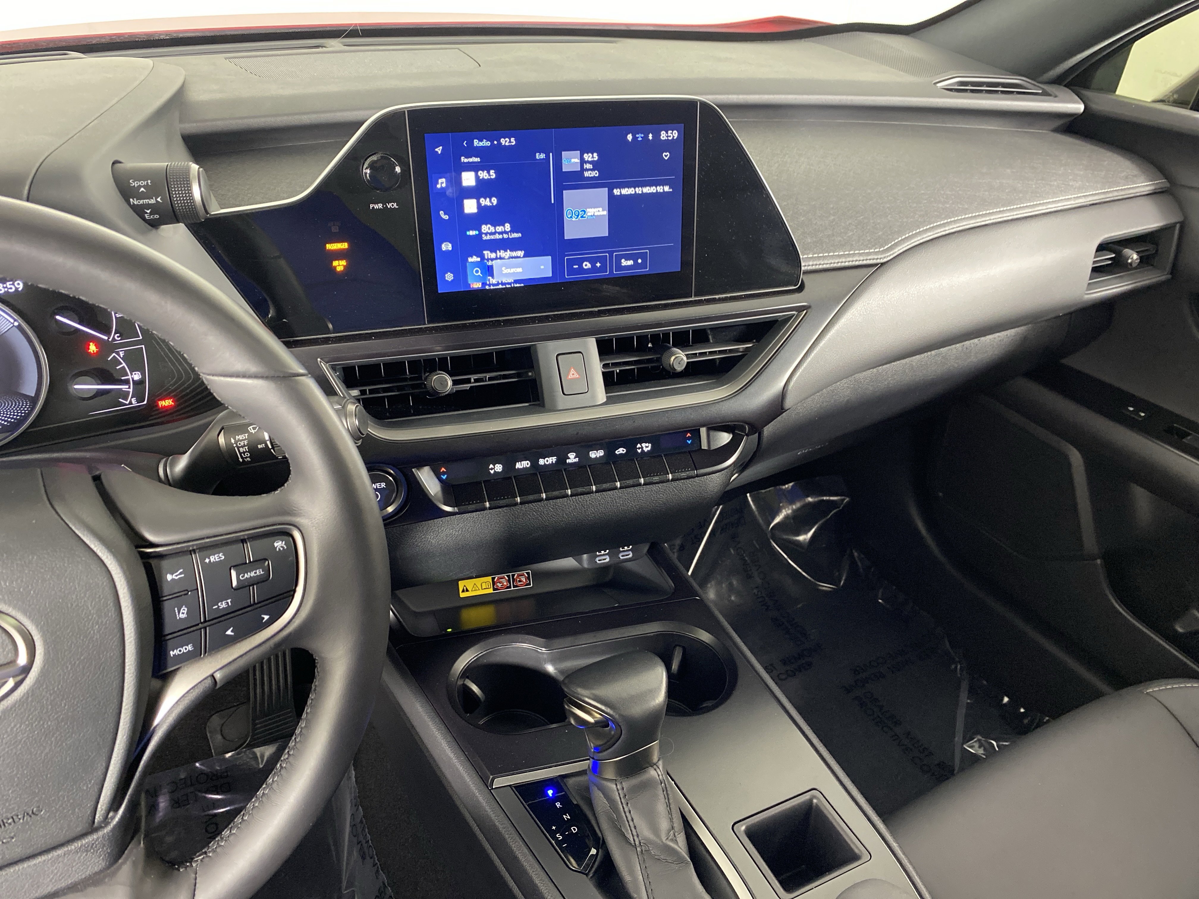 Used 2024 Lexus UX 250h AWD image 28