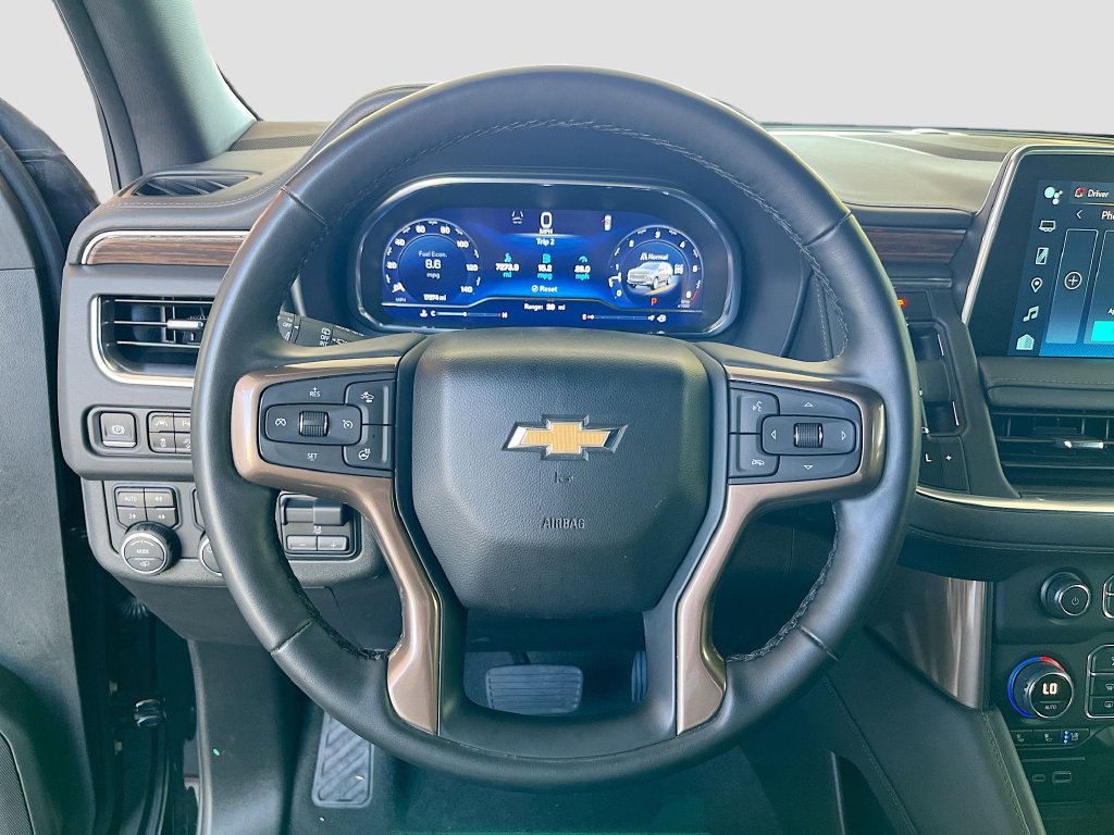 Used 2024 Chevrolet Suburban High Country AWD/4WD image 11