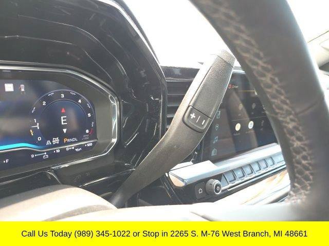 Used 2023 Chevrolet Silverado 1500 LT AWD/4WD image 19