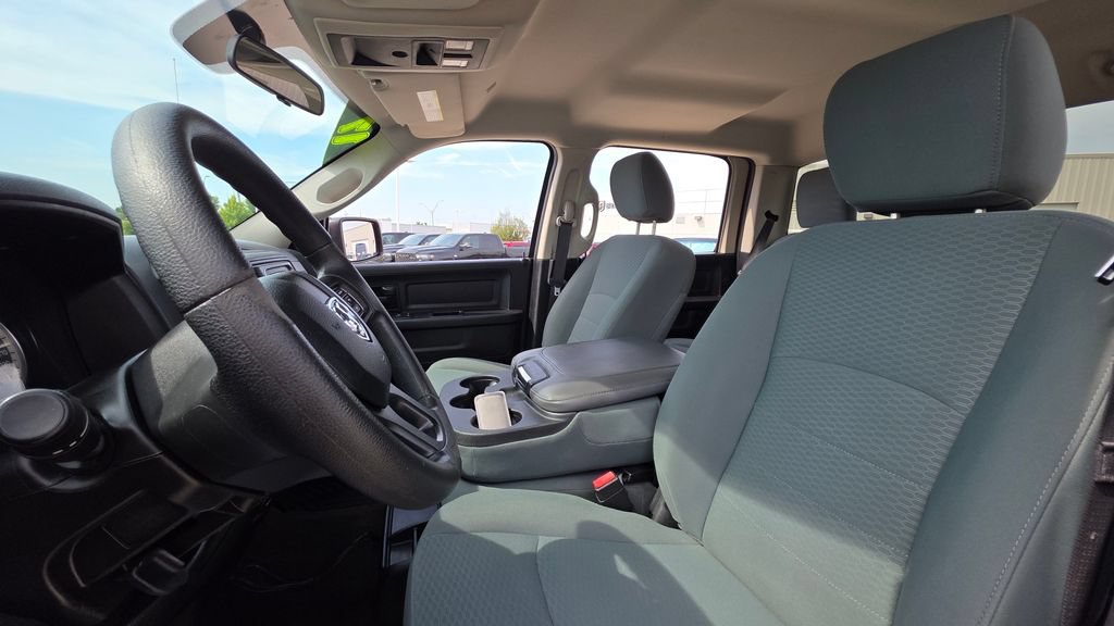 Used 2017 RAM 1500 Express AWD/4WD image 20