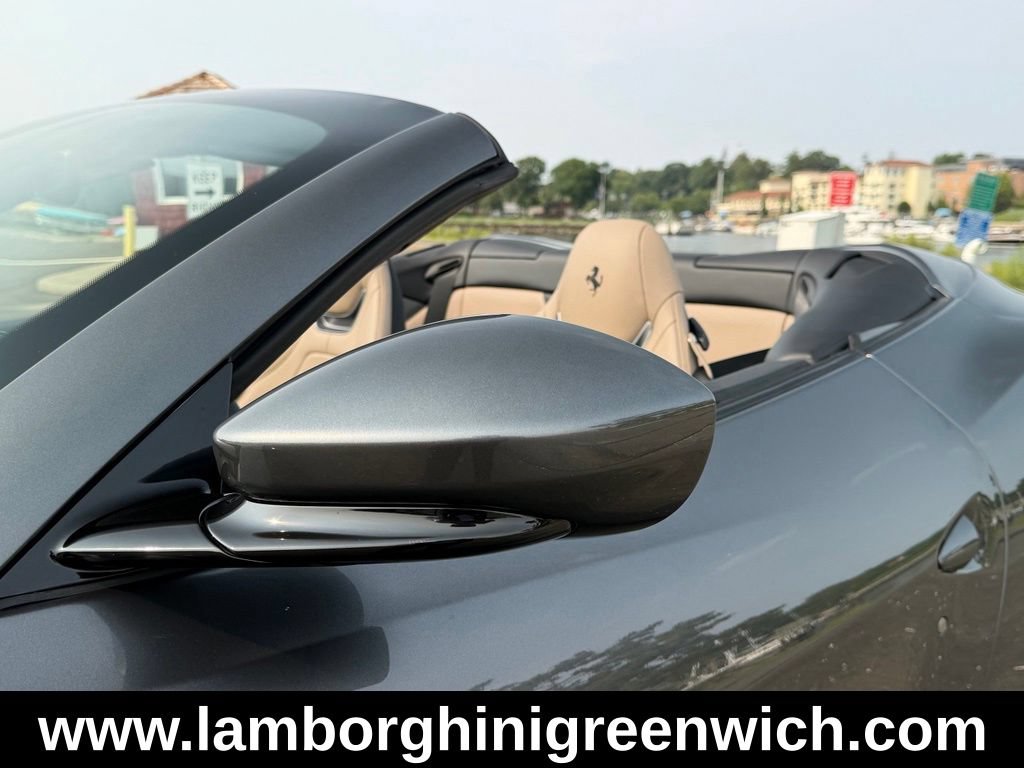 Used 2019 Ferrari Portofino RWD image 17