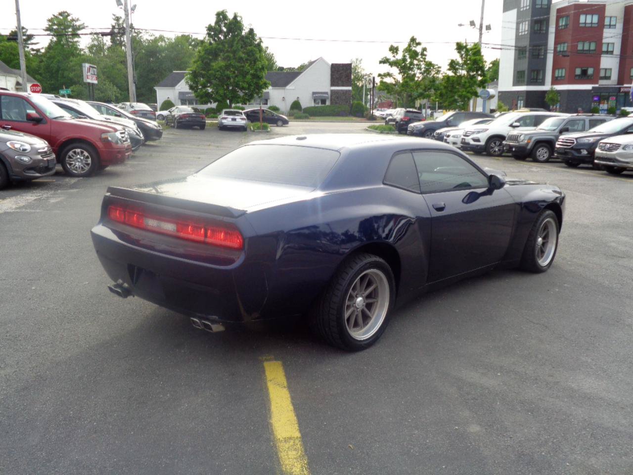 Used 2014 Dodge Challenger R/T RWD image 12