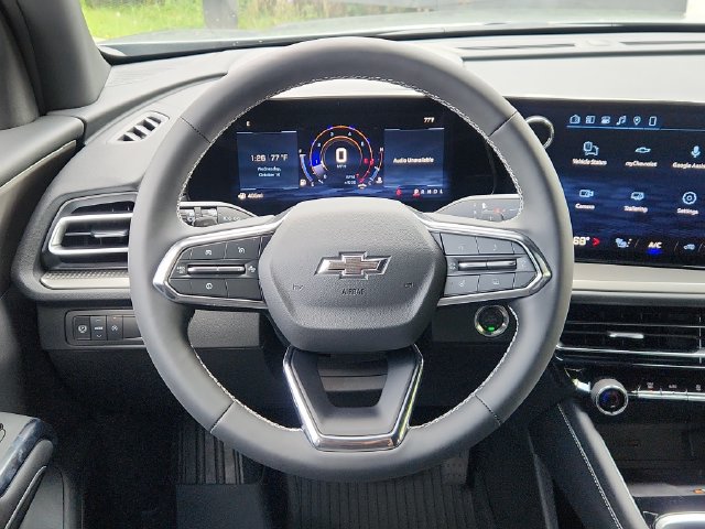 New 2027 Chevrolet Traverse LT w/ Midnight/Sport Edition FWD image 22