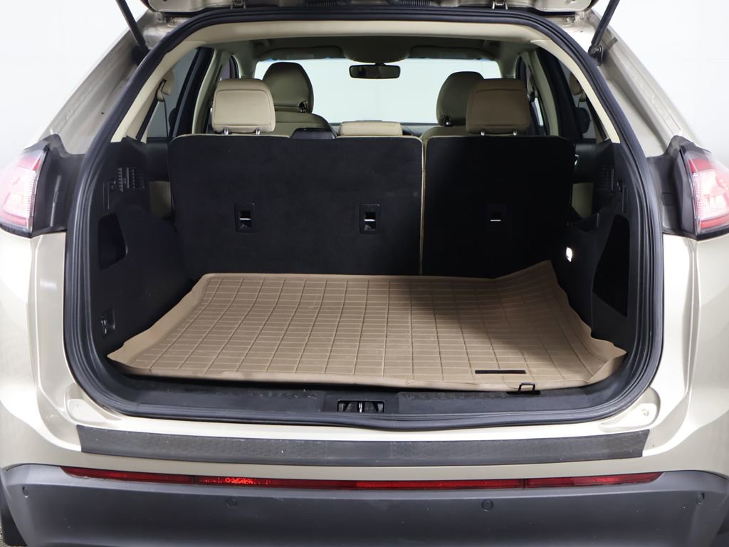 Used 2018 Ford Edge SEL image 14