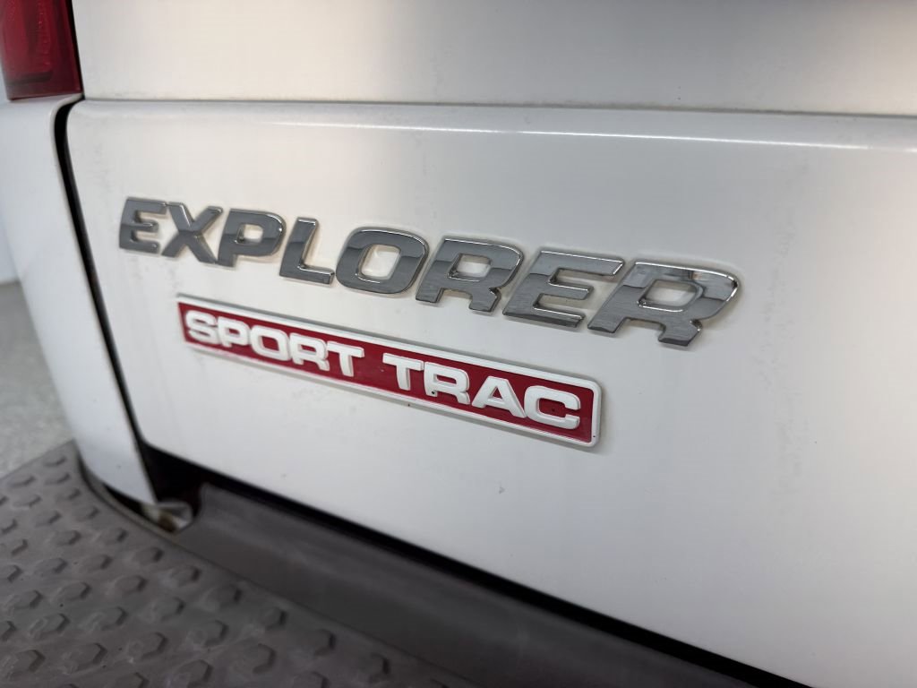 Used 2001 Ford Explorer Sport Trac 4x4 image 8