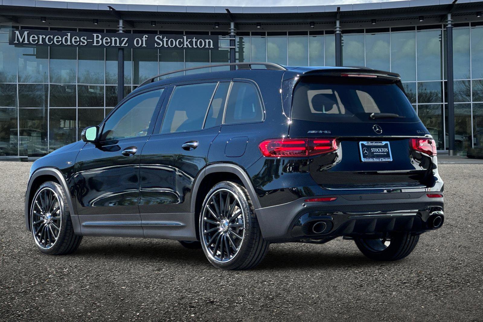 New 2026 Mercedes-Benz GLB 35 AMG AMG 35 image 6